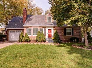 4518 W 53rd Ter, Roeland Park, KS 66205