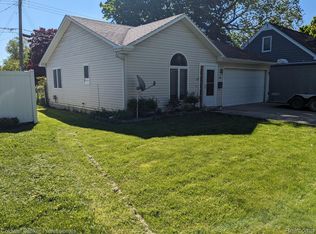 1130 Jefferson St, Lapeer, MI