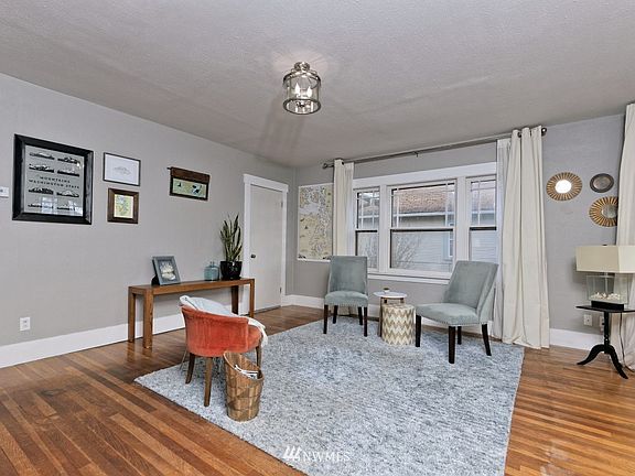 4th image of 628 Bellevue Ave
