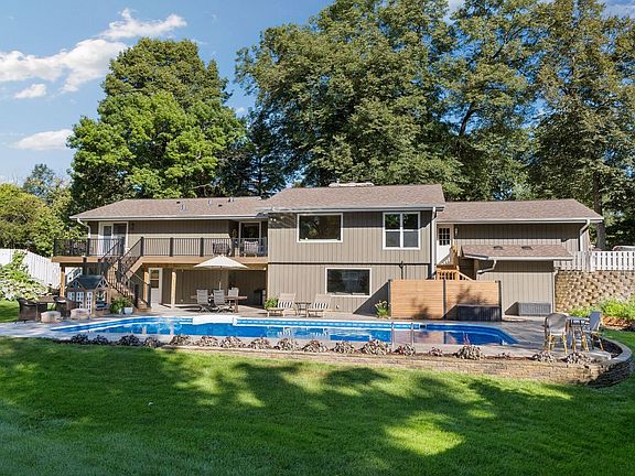 5th image of 6521 Leesborough Ave