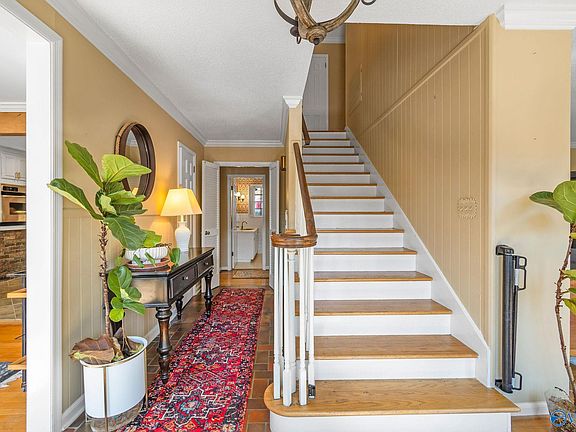 4th image of 2617 Lancelot Dr SE