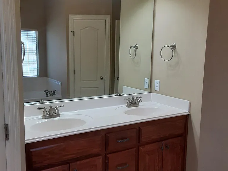 420 Half Moon Ln — Photo 12