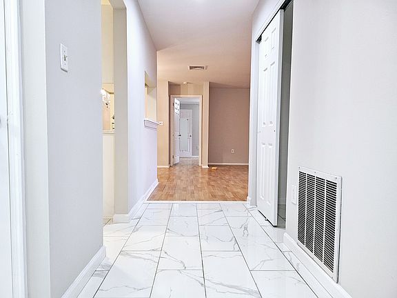 4th image of 300 Crown Ct APT 531
