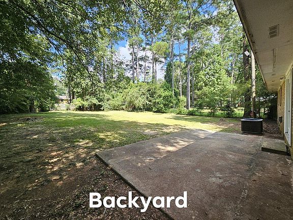 2nd image of 131 Oakland Dr