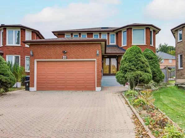 48 Purcell Sq, Toronto, ON M1V 3Y3