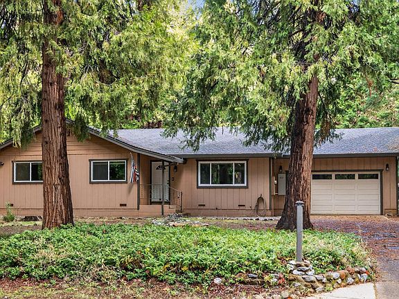 3rd image of 16623 Meadow Vista Dr