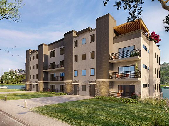 3rd image of 739 Manhattan Blvd #103