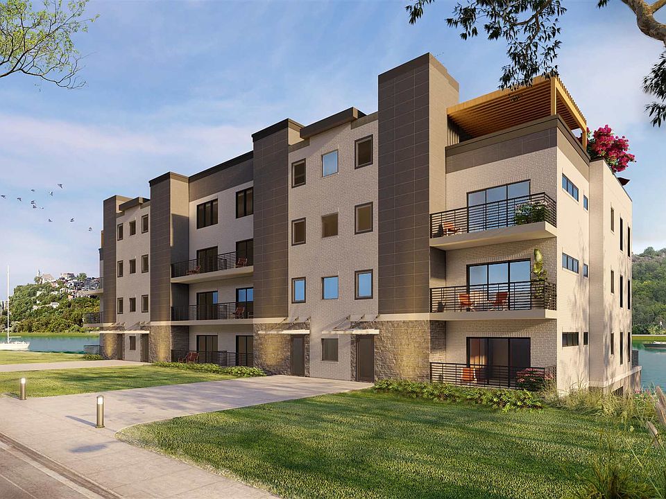 1st image of 737 Manhattan Blvd #201