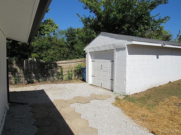 2nd image of 4412 Stockholm Ln