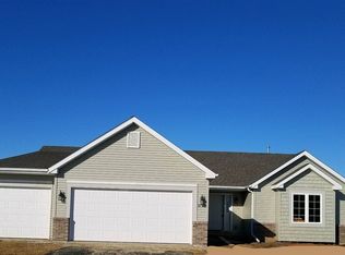 3735 Eagles Rdg, Beloit, WI 53511