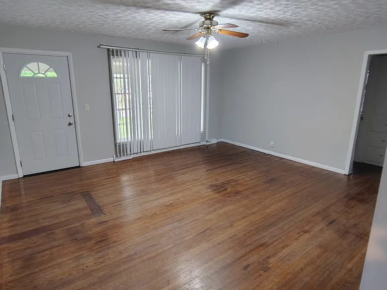 1227 E Alturas Ave — Photo 10