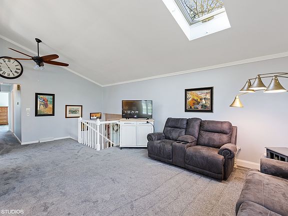 5th image of 1913 Tudor Ln