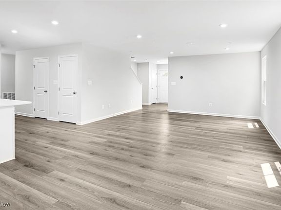 5th image of S/l 136 Kirkham Dr