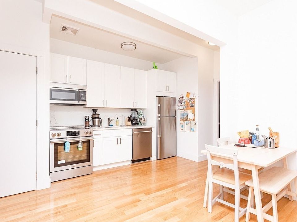 1st image of 1063 Bedford Ave #E2