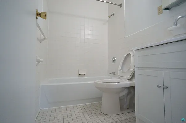 Rented by EXR | media 14