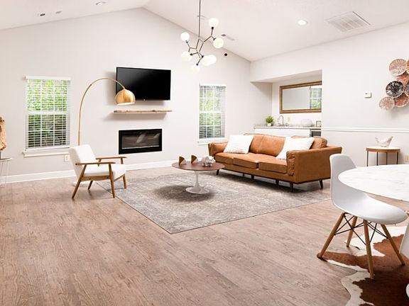 5th image of 100 Heritage Hills Dr #413