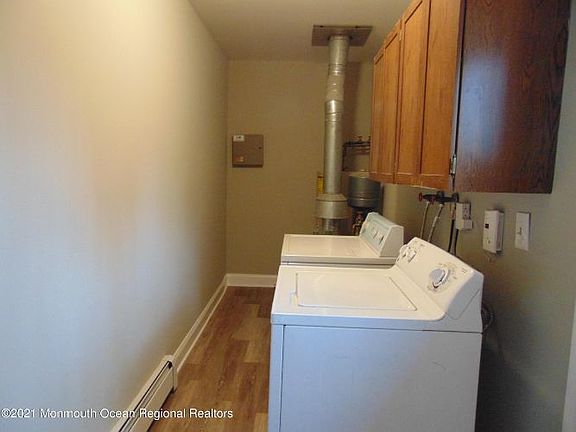 5th image of 50 Redwood Dr