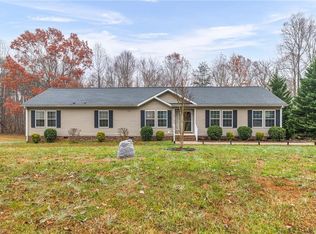 601 Honeysuckle Rd, Madison, NC 27025