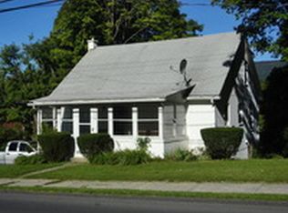 393 E Freedom Ave, Burnham, PA 17009