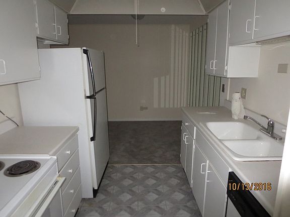 4th image of 931 W Arquilla Dr APT 132