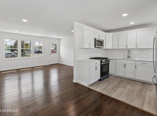 28 Gem Ave, Toms River, NJ 08755
