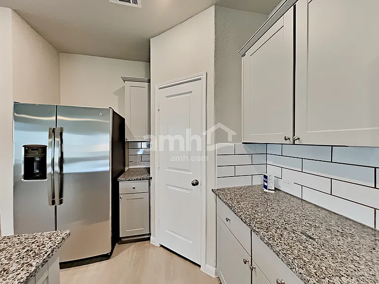 2709 Iberia Ct — Photo 3