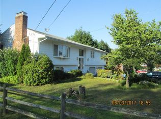 37 Whitehall Dr, Warwick, RI 02886