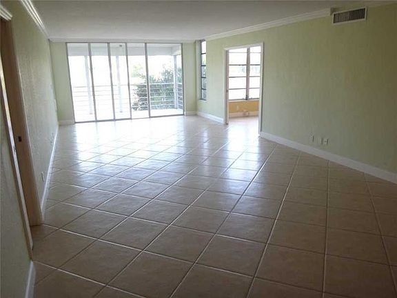 5th image of 808 Cypress Blvd APT 209