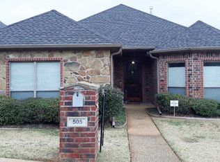 505 Castlemaine Cir, Longview, TX 75605