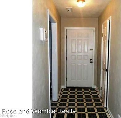 2nd image of 5620 Carisbrooke Ln