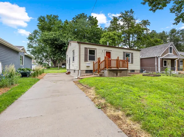 3206 Bowdoin St, Des Moines, IA 50313