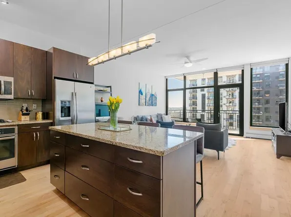 1120 S 2nd St APT 604, Minneapolis, MN 55415