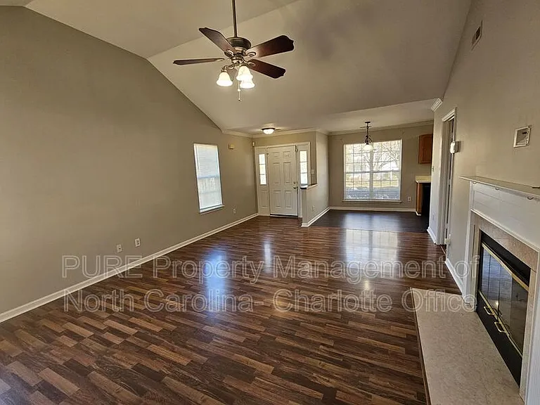 8237 Hornwood Ct — Photo 13