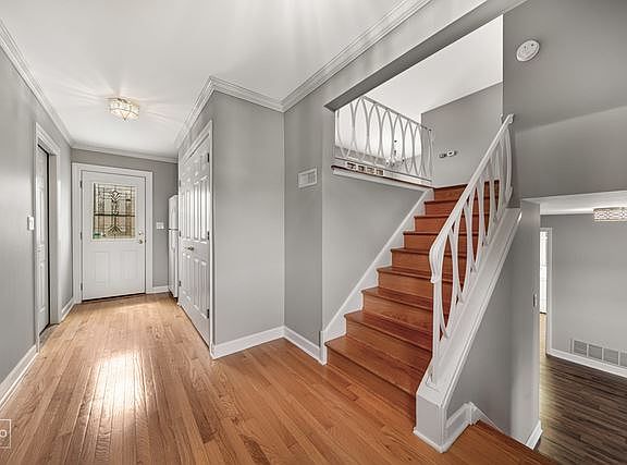 4th image of 311 W Berkley Dr