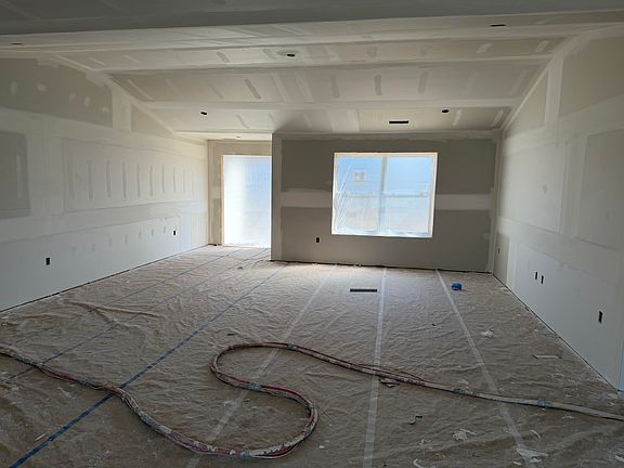 3rd image of 165 Prairie Drive
