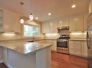 3225 Kipling St, Palo Alto, CA 94306