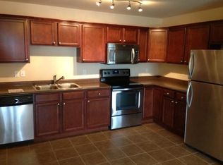 2311 W Willow Knolls Rd, Peoria, IL 61615