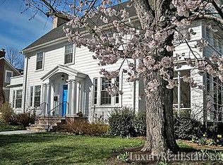 1502 N Fillmore St, Arlington, VA 22201