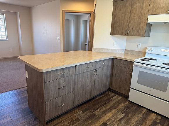 5th image of 135 NW Revere Ave #139-2