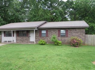 302 E Holly St, Russellville, AR 72802
