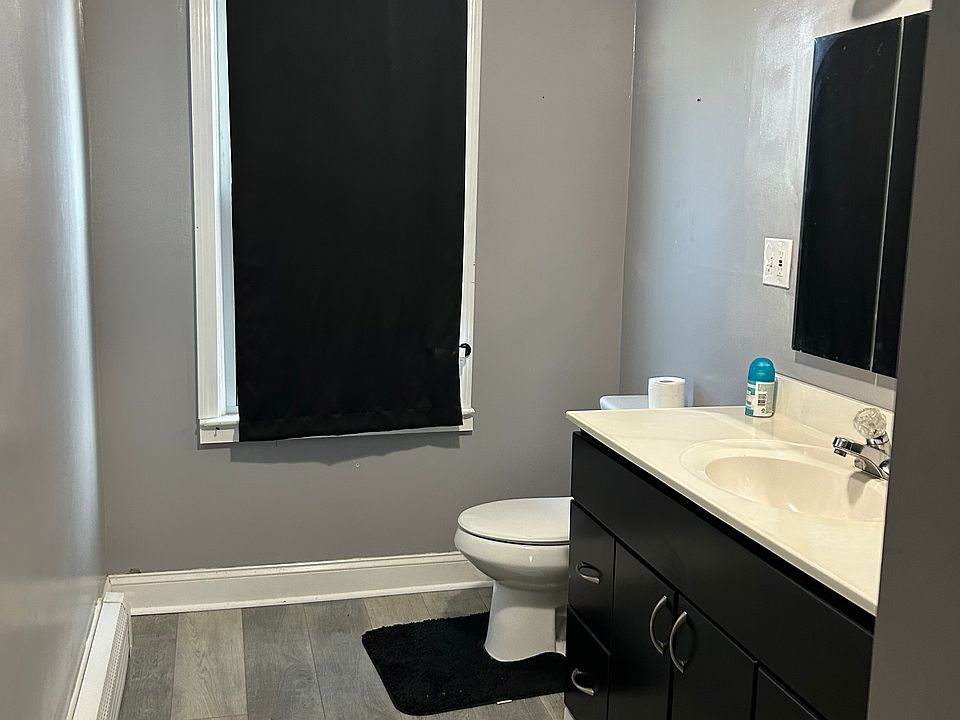 1st image of 390 Main St