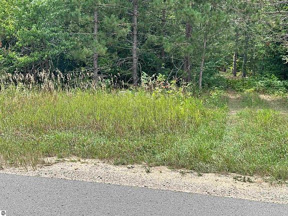 3rd image of 7658 Cedar River Rd