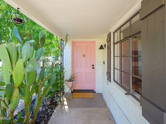 5th image of 1530 W Edgemont Avenue