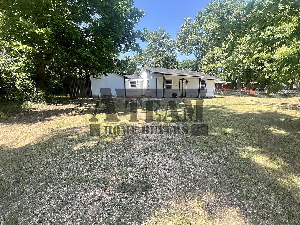 1st image of 119 Golden Oaks Dr