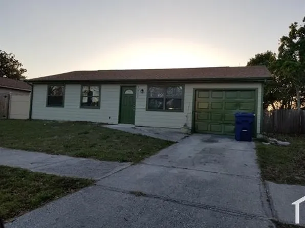 7901 Osteen Rd, New Port Richey, FL 34653
