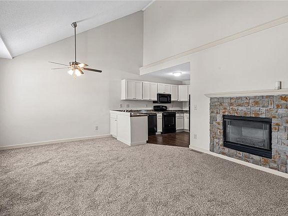 2nd image of 8644-8646 NW Waukomis Dr