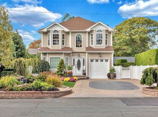 88 Union Ave, Deer Park, NY 11729