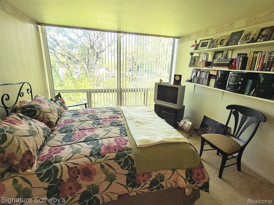 1339 Nicolet Pl, photo 10