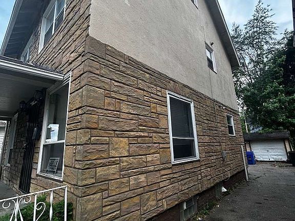 3rd image of 10824 Bryant Ave