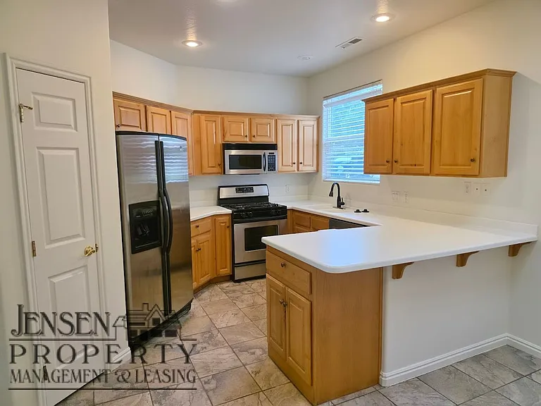 153 N Turnbury Ln — Photo 34